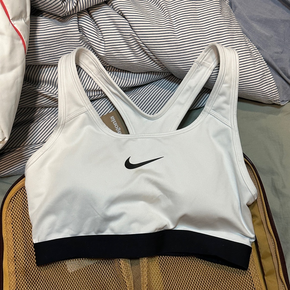 Nike Women's White and Black Sports Bra